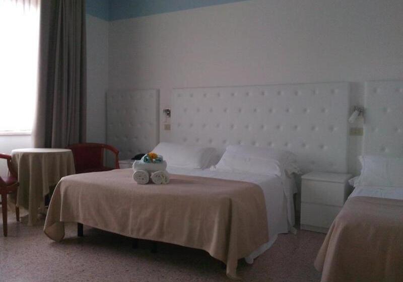 هتل La Perla Rimini