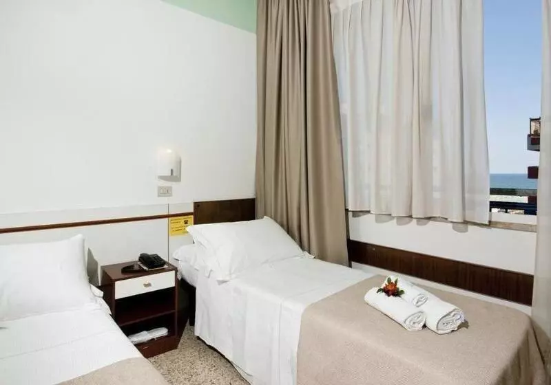 هتل La Perla Rimini