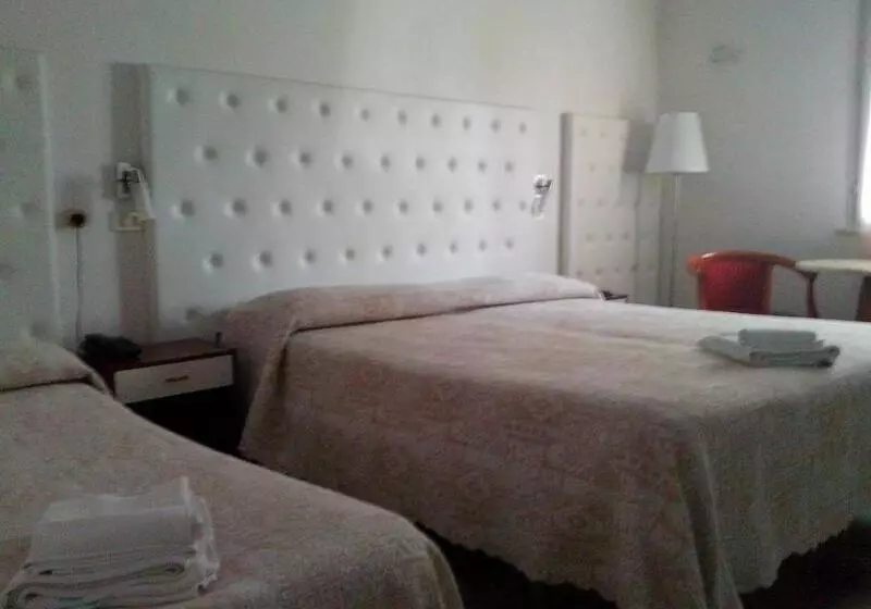 هتل La Perla Rimini