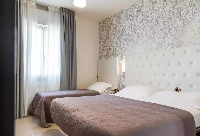 هتل La Perla Rimini