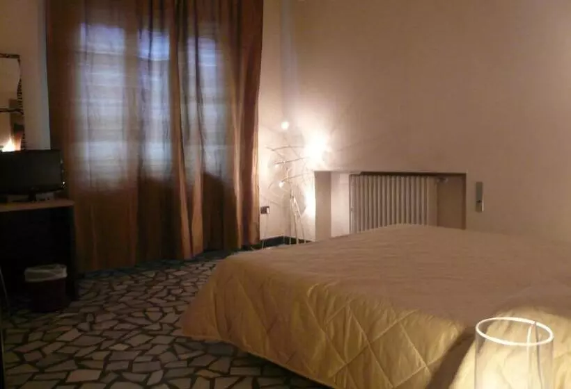 هتل Lucca In Villa Elisa & Gentucca