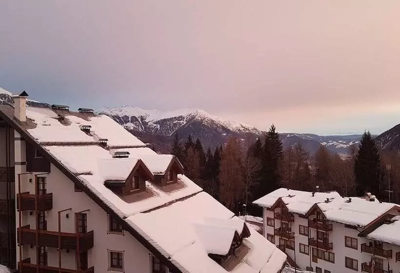 酒店 Nevesole Folgarida Resort Apart