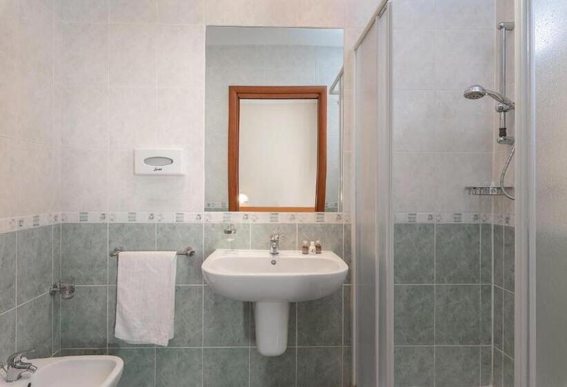 בית מלון כפרי Pierre