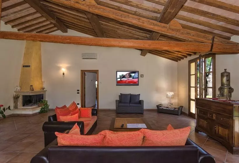 Отель Pisa Holidays