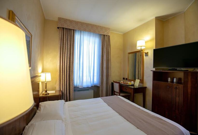 Отель Scia' On Martin