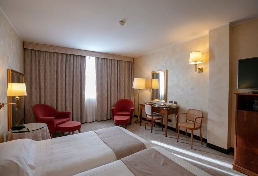 Отель Scia' On Martin