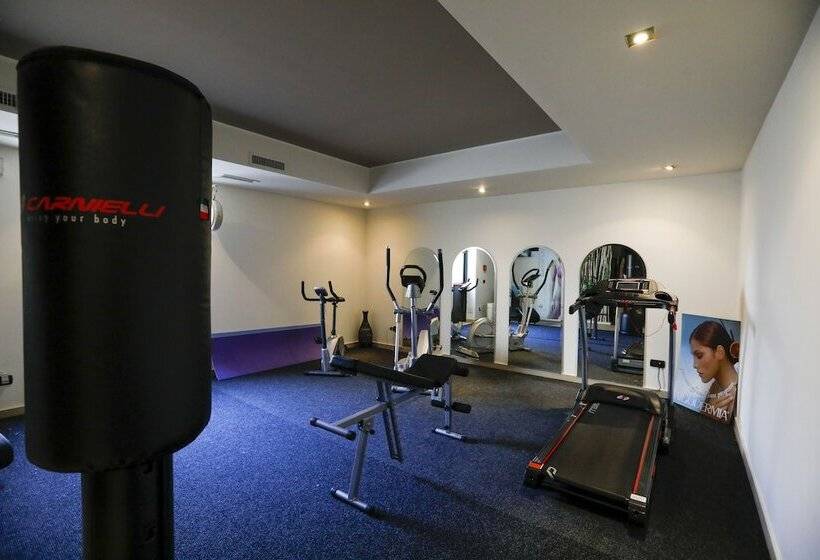 Отель Scia' On Martin