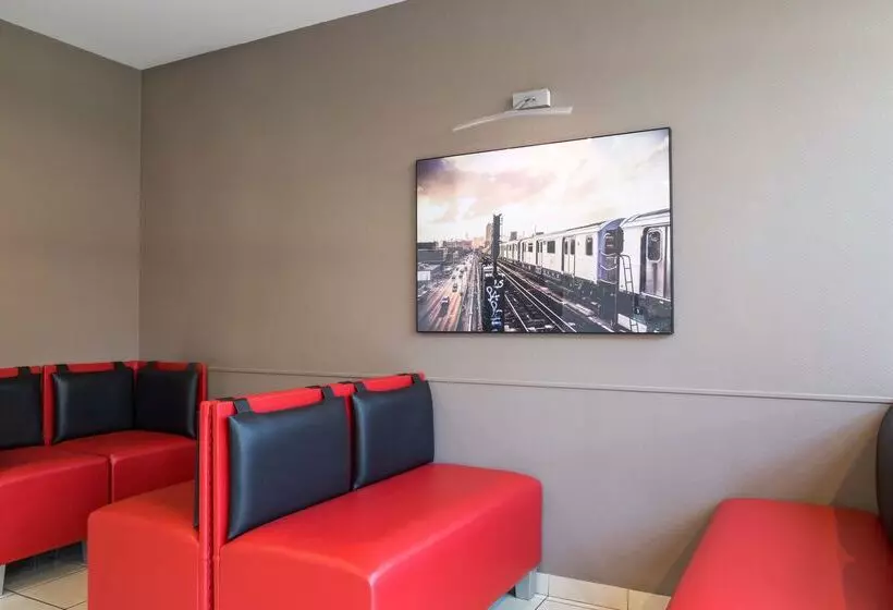 Отель The Originals City, Hôtel Agora, Nantes Ouest