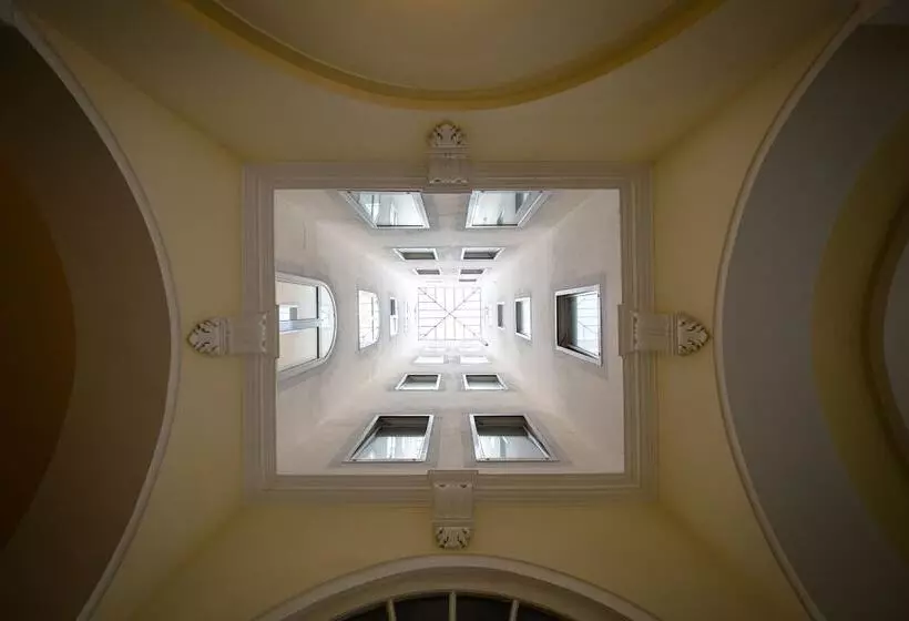 Victoria Hotel Letterario