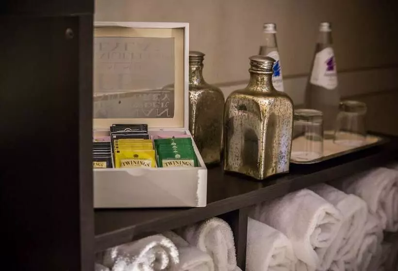 Victoria Hotel Letterario