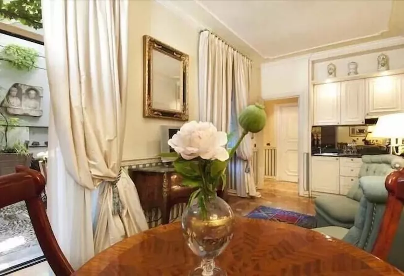 Petit Palais Hotel De Charme