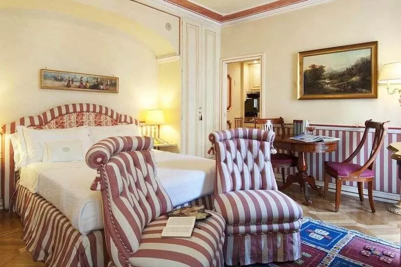 Petit Palais Hotel De Charme