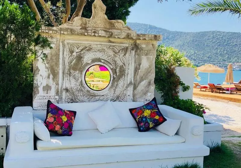 Курорт Toka Bodrum Hotel & Beach Club