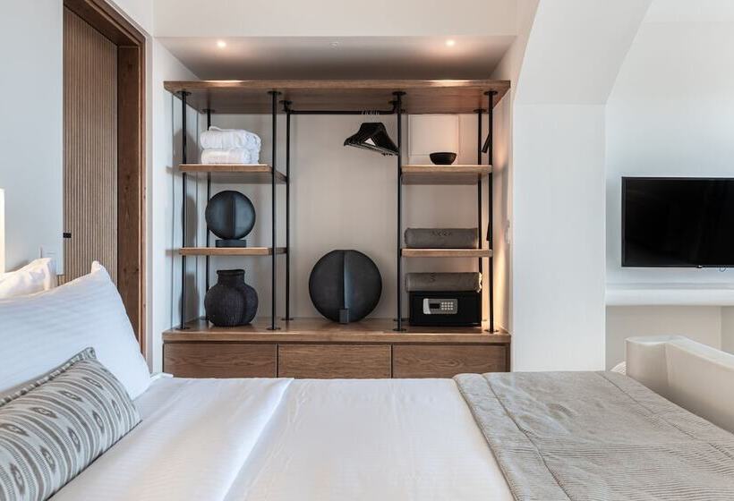 Hotel Akra Suites & Spa