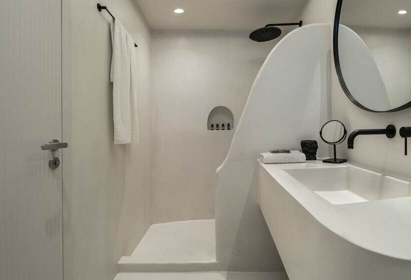 Hotel Akra Suites & Spa