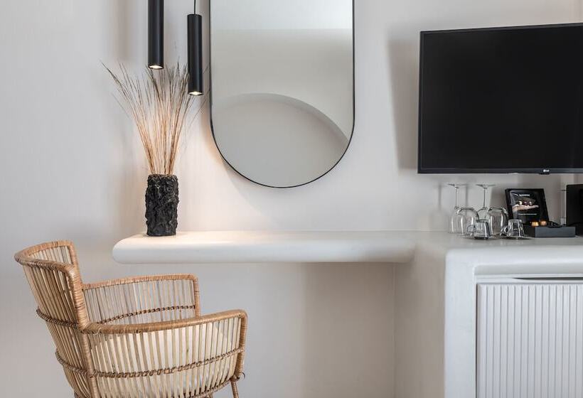 Hotel Akra Suites & Spa