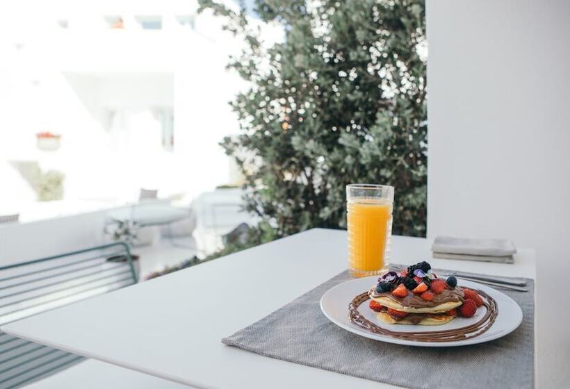 Hotel Akra Suites & Spa