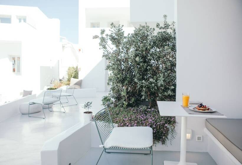 Hotel Akra Suites & Spa