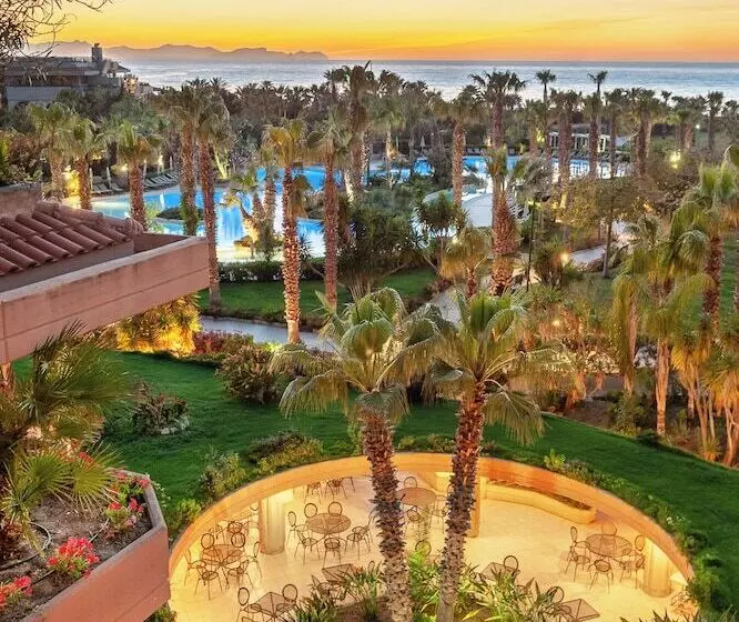 Acacia Resort
