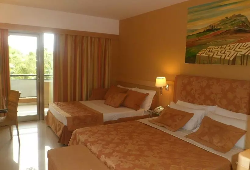Acacia Resort