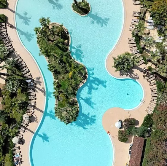 Acacia Resort
