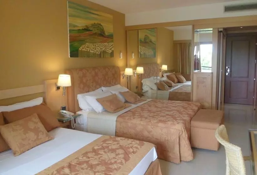 Acacia Resort