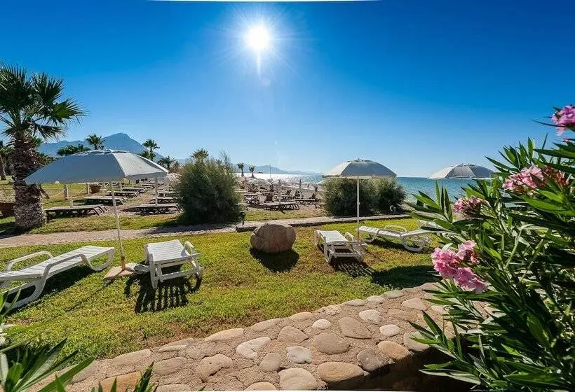 Acacia Resort Parco dei Leoni