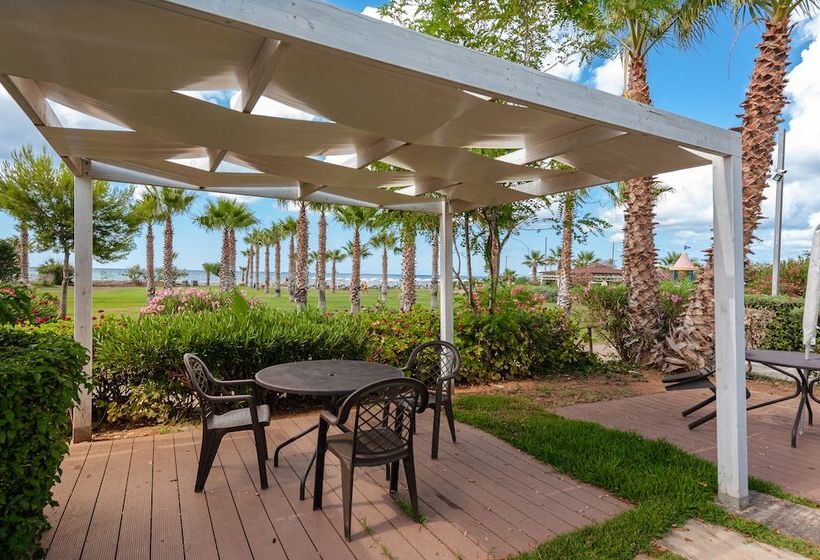 Acacia Resort Parco dei Leoni