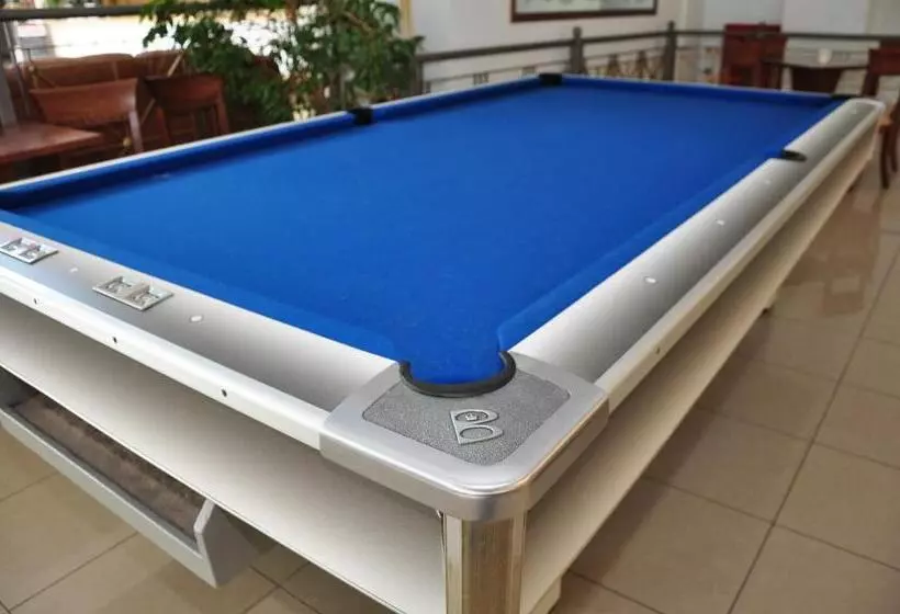 Отель Arta Palace