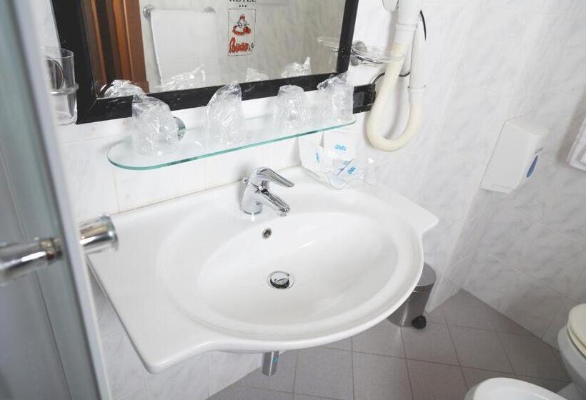 בית מלון כפרי Bixio