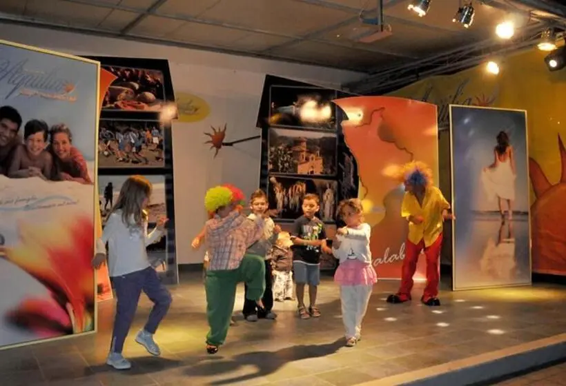 هتل Club Esse Aquilia Beach Village