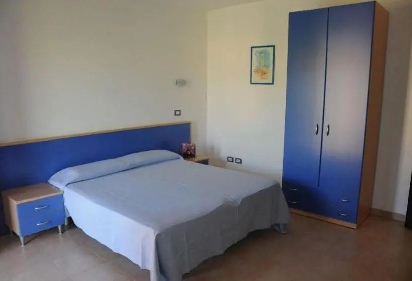 هتل Club Esse Aquilia Beach Village