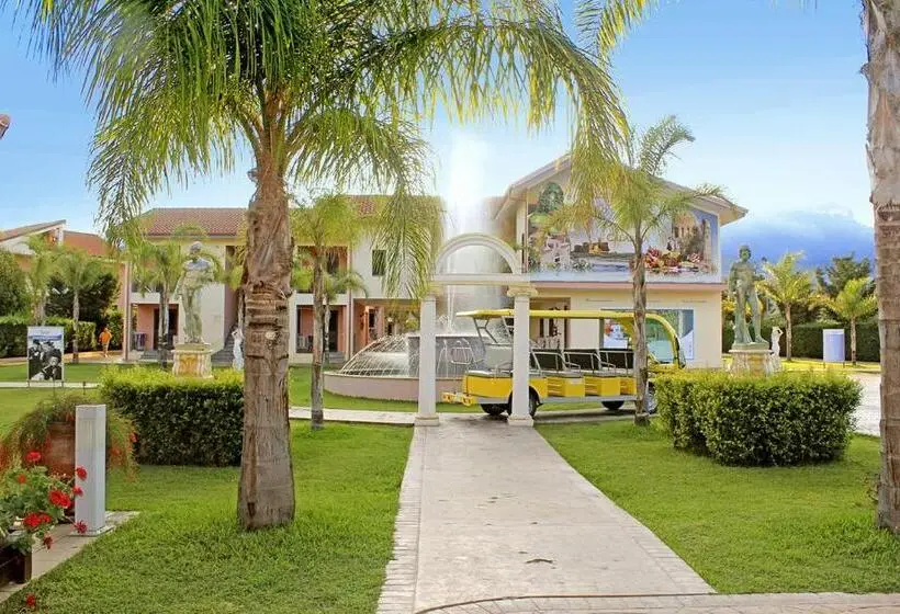 هتل Club Esse Aquilia Beach Village