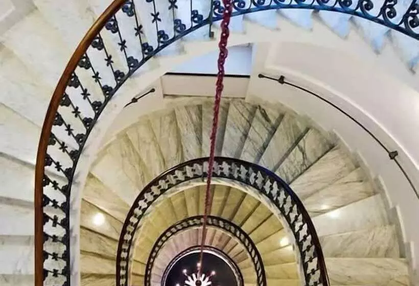 هتل Albergo Palazzo Decumani