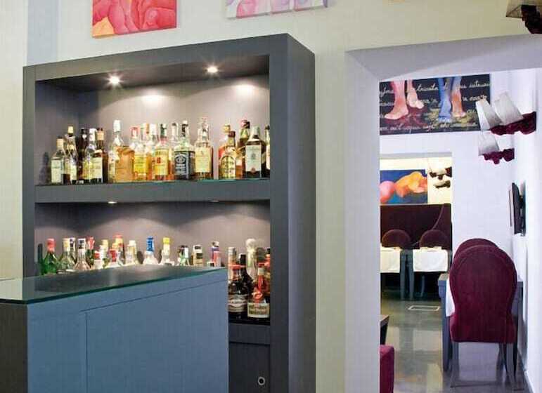 هتل Albergo Palazzo Decumani