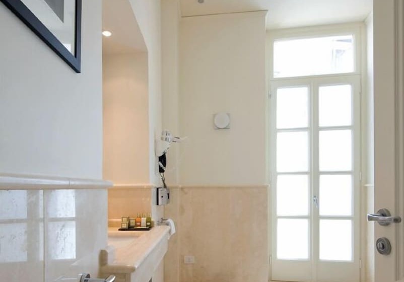 هتل Albergo Palazzo Decumani