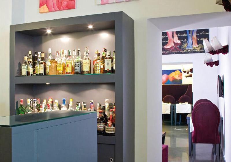 هتل Albergo Palazzo Decumani