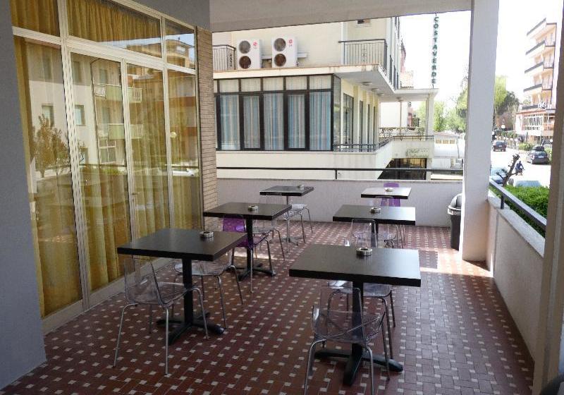 בית מלון כפרי Ile De France Cesenatico