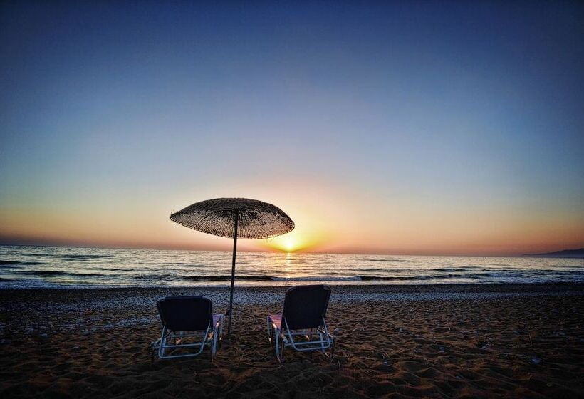 فندق Irida Beach Resort Suites