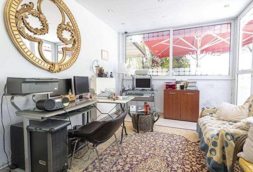 فندق Irida Beach Resort Suites