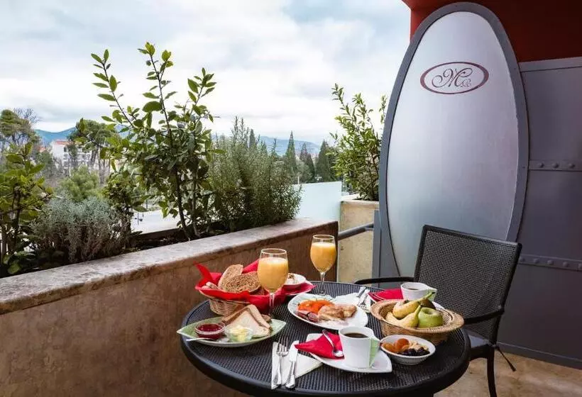 酒店 Mainalon Resort