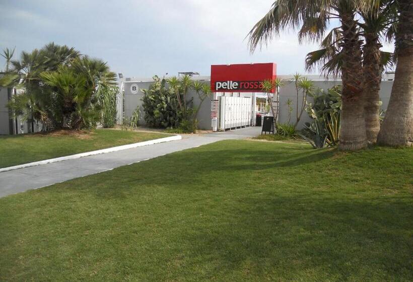 هتل Masseria Fortificata Donnaloia