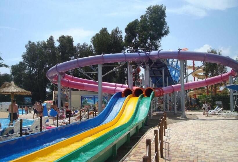 هتل Masseria Fortificata Donnaloia