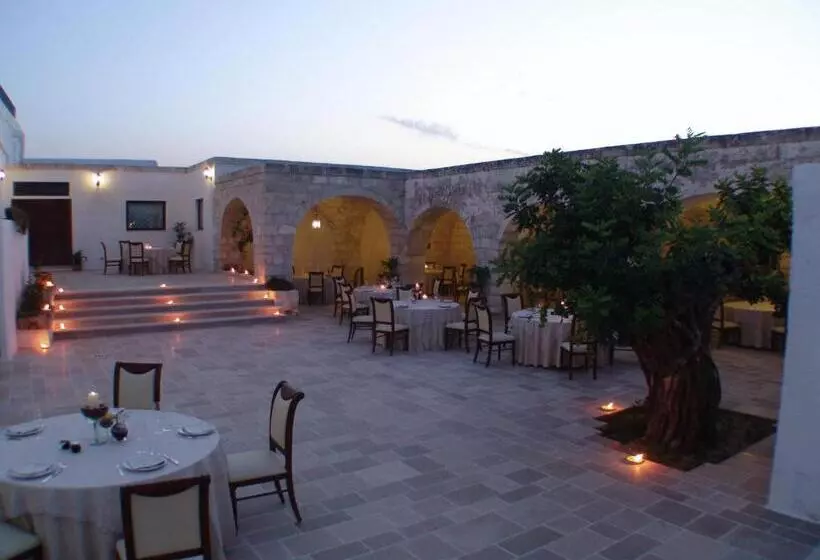 هتل Masseria Fortificata Donnaloia