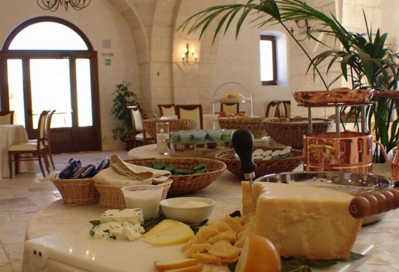هتل Masseria Fortificata Donnaloia