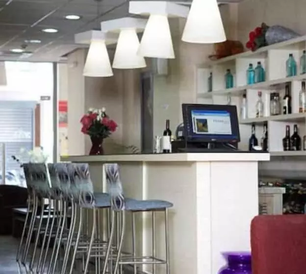 Отель Olympic Star