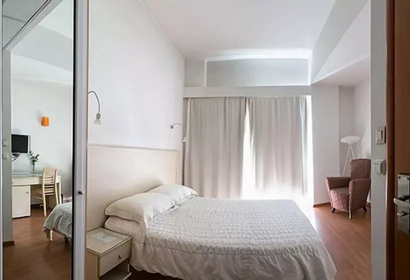 Отель Olympic Star