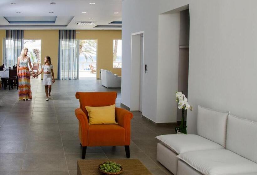 Отель Palm Beach