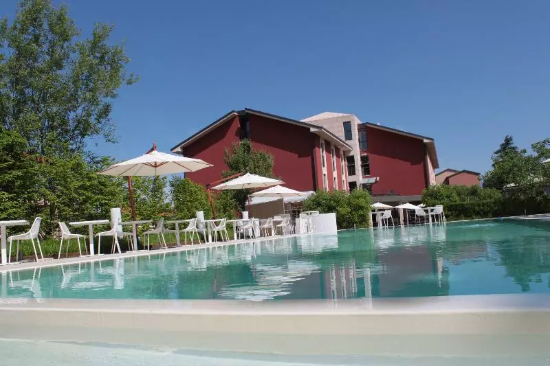 Отель Red S Redaelli