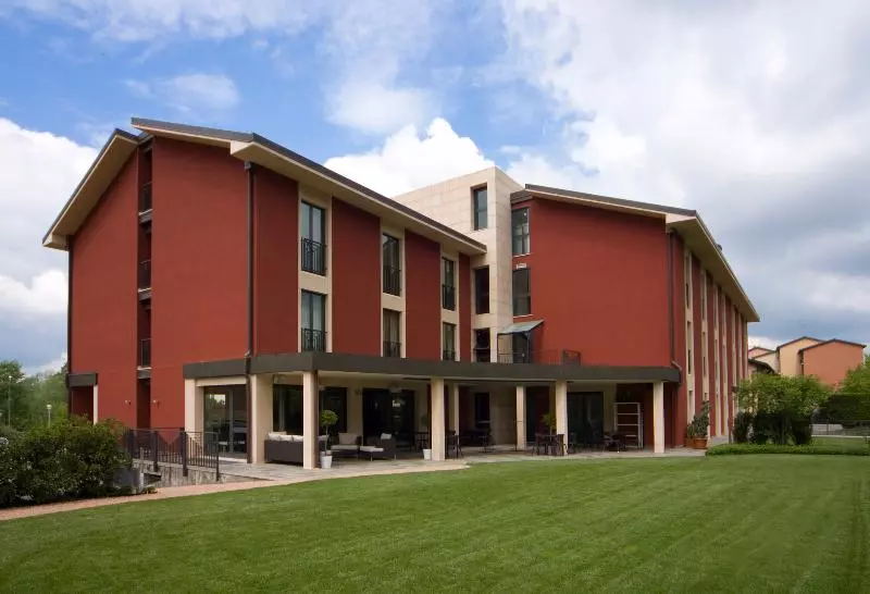 Отель Red S Redaelli